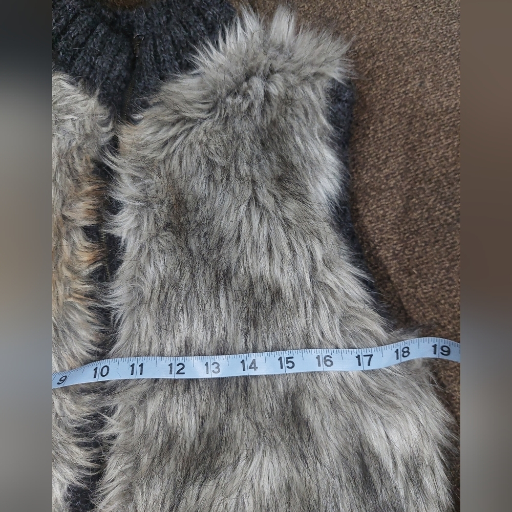 Ann Taylor LOFT Charcoal Gray Faux Fur Vest Size XS/S Sweater Trim Wool Blend - Picture 12 of 12